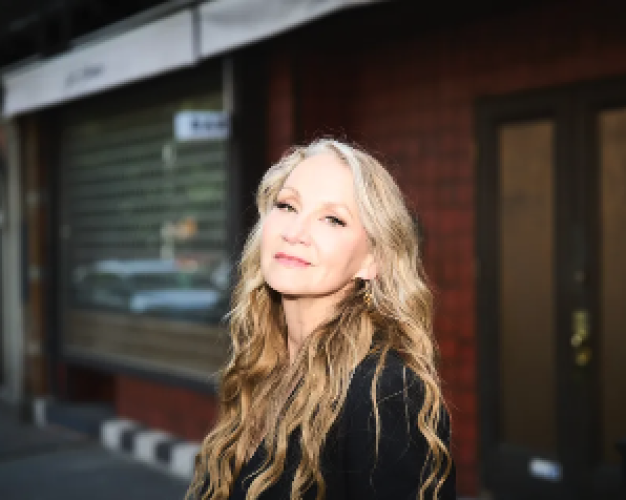 An Evening with Joan Osborne